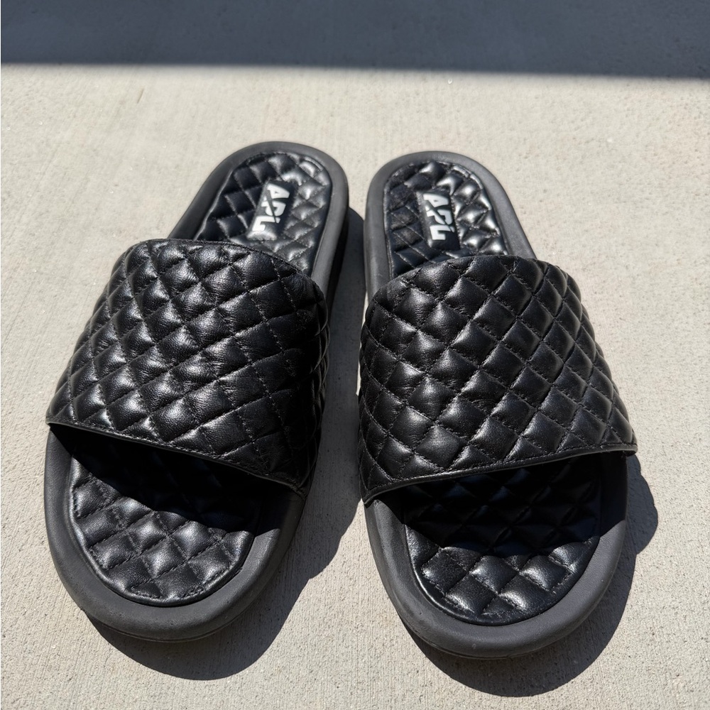 APL Black Quilted Slides